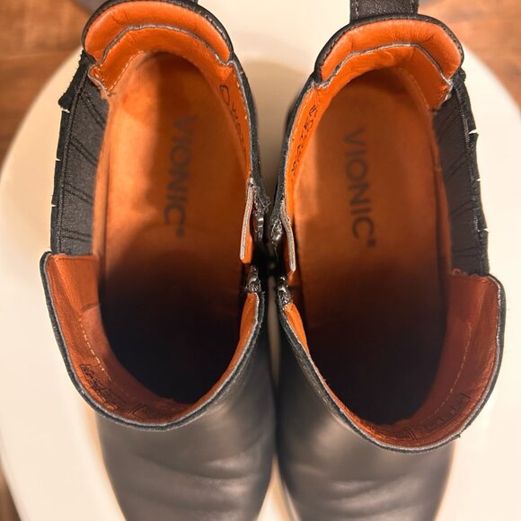 Vionic Waterproof Leather Ankle Boots – Black – Women’s 7 - Picture 5 of 6